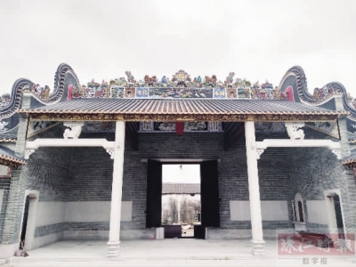 重建后的吴氏大宗祠正门。